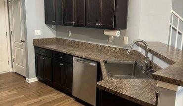 223 Bobbie Way Unit Townview Apartment for rent in Woodstock, GA