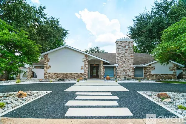 6940 Brookshire Dr Apartment for rent in Dallas, TX