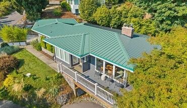 2425 SW Hamilton St Apartment for rent in Portland, OR