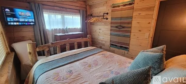 1172 Old Town Loop Rd Unit Sunset Apartment for rent in Oakland, OR