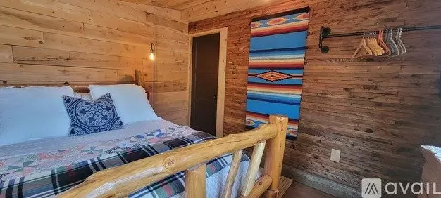 1172 Old Town Loop Rd Apartment for rent in Oakland, OR