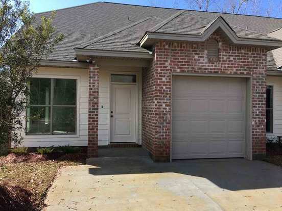 708 Heavens Dr, Unit D Apartment for rent in Mandeville, LA