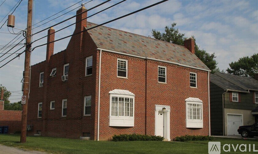 1729 Elmwood Ave Unit D Apartment for rent in Columbus, OH