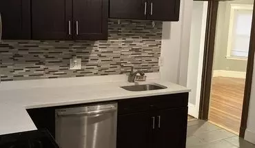 5 of 12 98 Topliff St Unit 2 Apartment for rent in Boston, MA