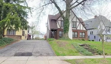 2 of 18 18323 Newell Rd, Unit 3 Apartment for rent in Shaker Heights, OH