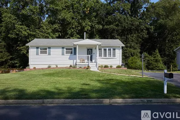 4504 Gage Road Apartment for rent in Alexandria, VA
