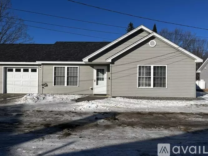 112 Elm Street, Unit B Apartment for rent in Newport, ME