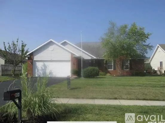 804 Hunters Creek Drive Apartment for rent in Findlay, OH