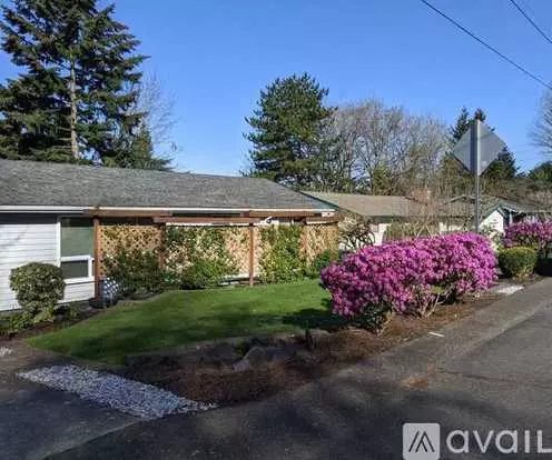 2431 139Th Ave SE Apartment for rent in Bellevue, WA