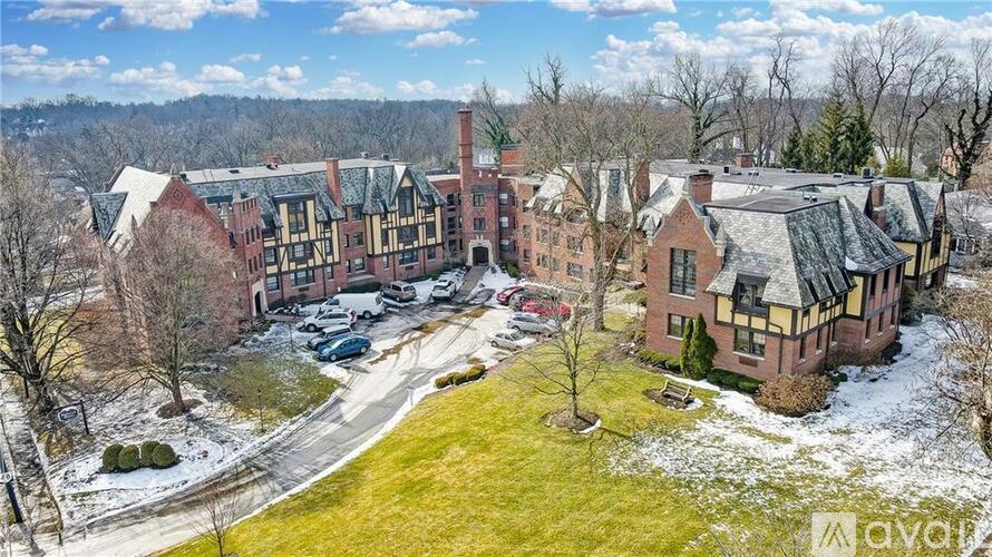 1211 Far Hills Ave Dayton, OH Apartment for Rent