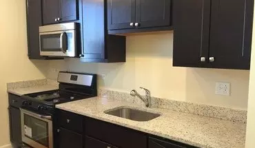 3 of 8 2450 W Albion Ave, Unit 2E Apartment for rent in Chicago, IL
