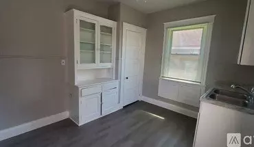 3 of 23 1527 Dixmont Ave House for rent in Cincinnati, OH