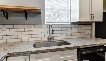 3 of 15 220 East Tompkins Street, Unit 1 Apartment for rent in Columbus, OH