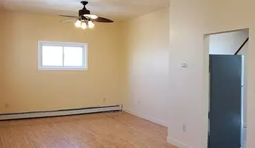 4 of 12 614 1St Avenue, Unit 2Nd Floor Front Apartment for rent in Elizabeth, NJ
