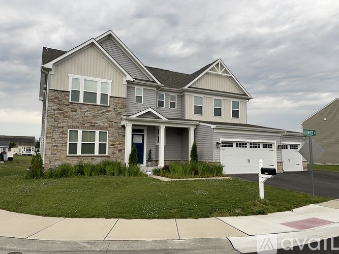 Recently Built 5 Bedroom Smart Home In Delmar School System Apartments