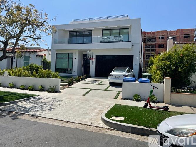 Beverly Hills / Beverlywood Adjacent Fully Furnished Home For Rent 6 Bedroom 8 Bathroom