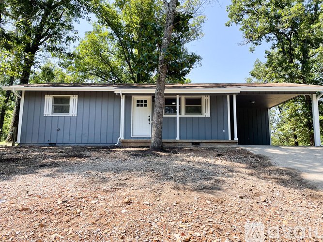 1,300 2 Bedroom 2 Bathroom Newly Renovated House In Bella Vista