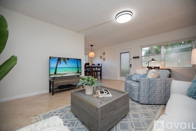 Snowbird Alert! 6M Seasonal Rental 55+ At Century Village Apartments