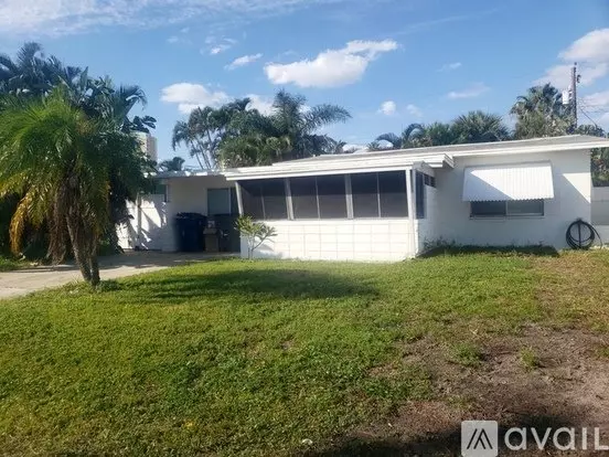 7125 14Th Ave S Apartment for rent in South Pasadena, FL