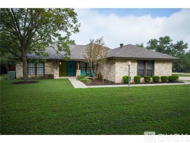 309 Juniper Drive, Unit Na Mountain City, TX Apartment for Rent