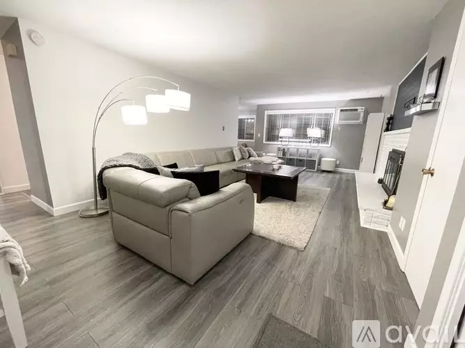 1305 Goethals Drive, Unit F Apartment for rent in Richland, WA