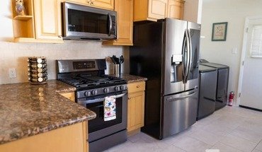 5756 Case Avenue Apartment for rent in Los Angeles, CA