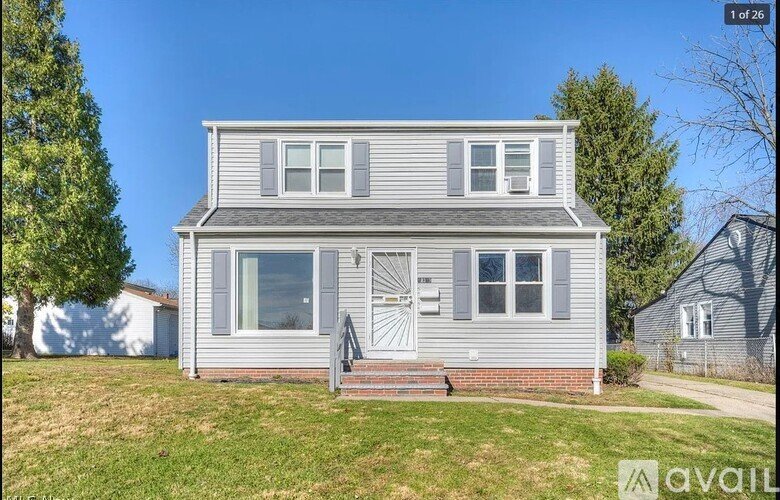 12319 Park Knoll, Unit Down Garfield Hts, OH Apartment for Rent