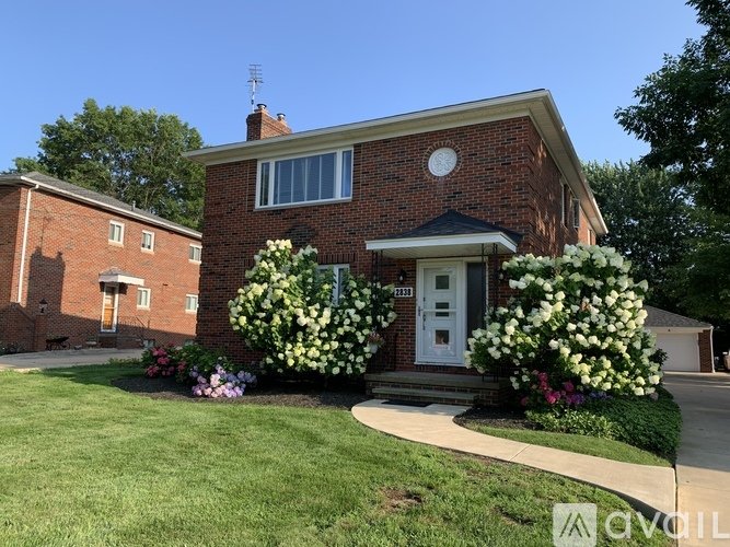 2838 Chamberlain Rd, Unit 2 Fairlawn, OH Apartment for Rent