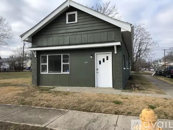 1124 Vine St, Unit 1 Apartment for rent in Hamilton, OH