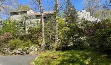 3 of 30 Partridge Rd Unit 000 House for rent in Stamford, CT