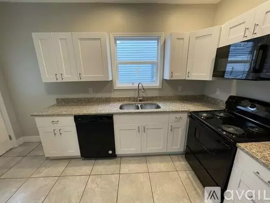 223 Lexington Ave Apartment for rent in Dayton, OH 223 Lexington Ave Apartment for rent in Dayton, OH