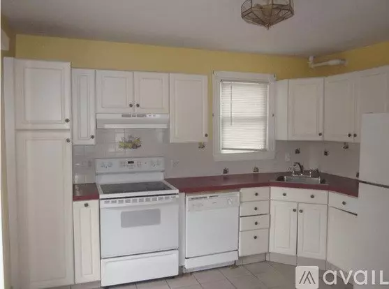 Ripley St Apartment for rent in Waltham, MA