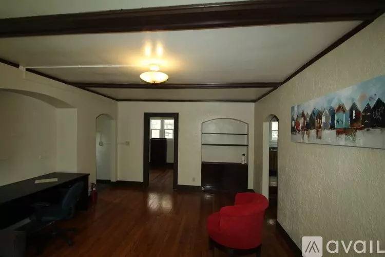 2 of 4 210 N Russell St Unit 2 Apartment for rent in West Lafayette, IN