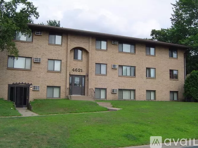 4621 University Ave Unit 202 Apartment for rent in Minneapolis, MN