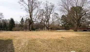 5 of 17 83 W Drahner Rd House for rent in Oakland County, MI