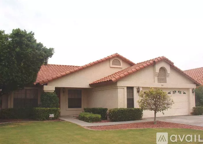 7211 W Morrow Dr House for rent in Glendale, AZ