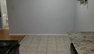 2 of 12 709 7th St Unit 3 S Apartment for rent in La Crosse, WI