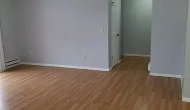4 of 12 709 7th St Unit 3 S Apartment for rent in La Crosse, WI