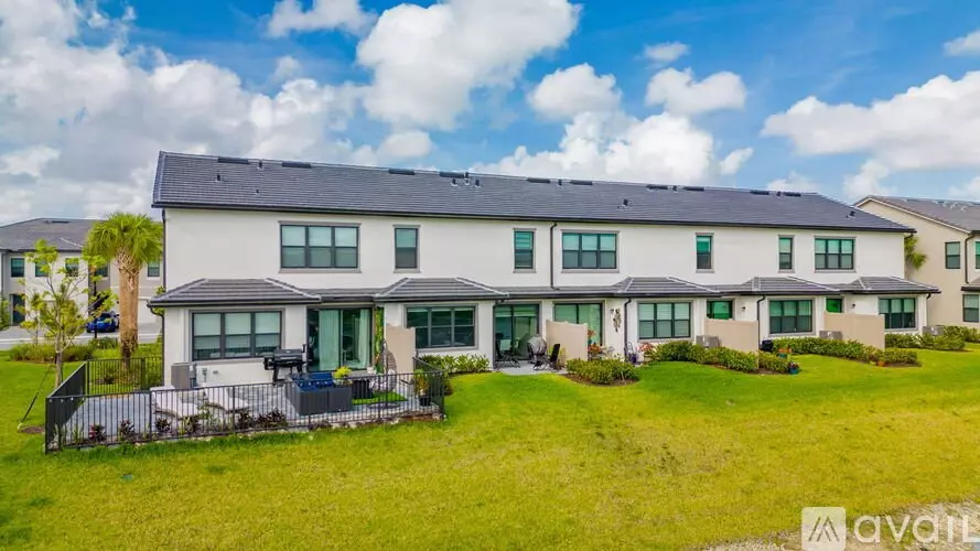 2181 Appleton Cir Unit 2181 Apartment for rent in Oakland Park, FL