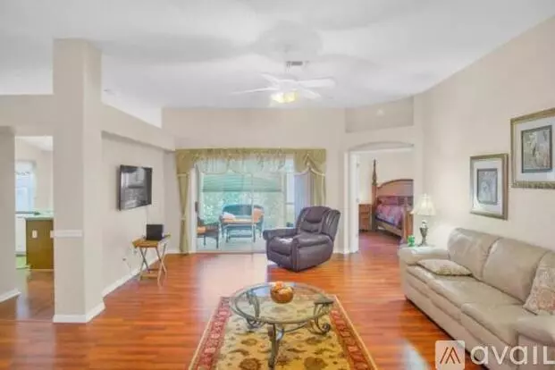 914 Pasadena Way Apartment for rent in Lady Lake, FL