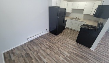 1722 La Cres St Unit 72 Apartment for rent in La Crosse, WI