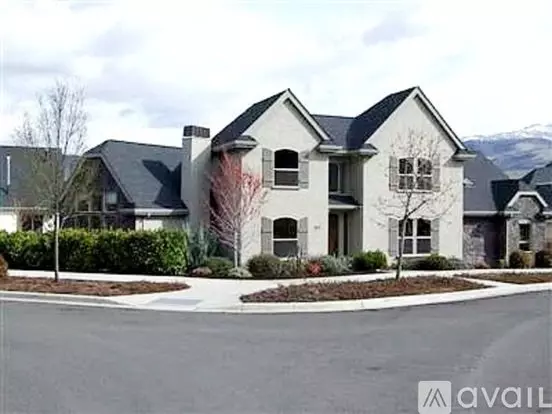 462 Lindsay Ln Apartment for rent in Ashland, OR