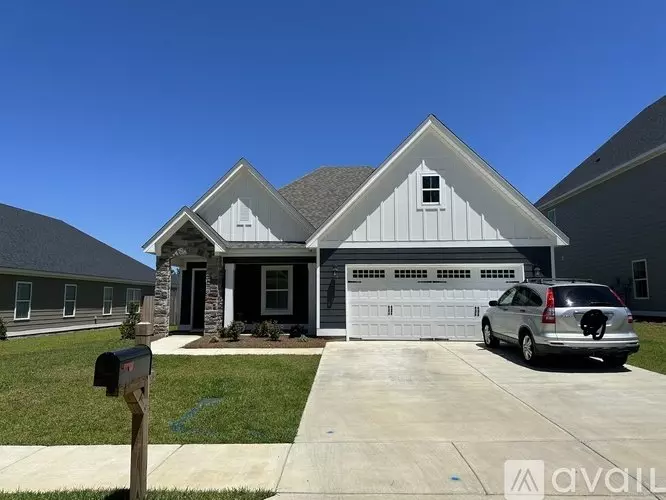 469 Paxton Lp House for rent in Dothan, AL