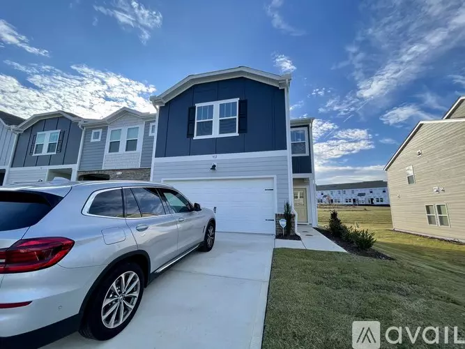 Field Ivy Dr Unit 912 Apartment for rent in Fuquay Varina, NC
