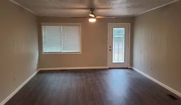 2 of 8 105 Parrish St Unit A Apartment for rent in Martin, TN