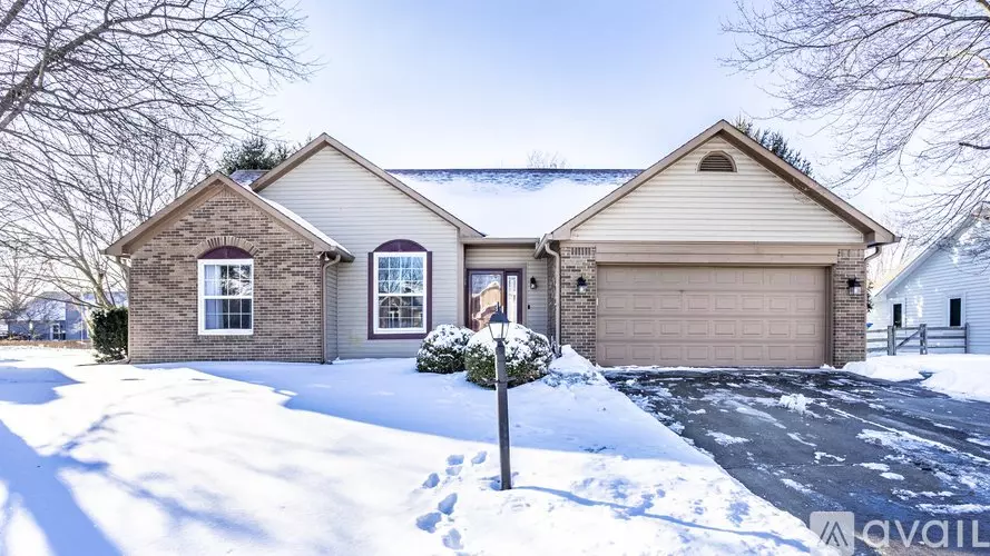 7757 Kemble Ct House for rent in Fishers, IN