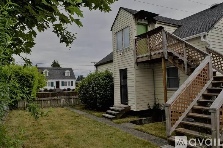 1901 N Washington St Unit B Apartment for rent in Tacoma, WA