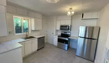 3 of 13 6337 N Curtis Ave House for rent in Portland, OR
