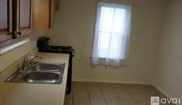 5 of 27 1501 N West St House for rent in Lima, OH