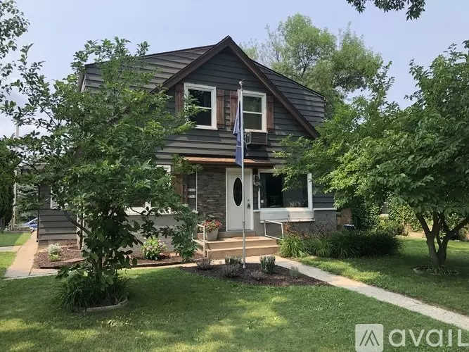 3541 S Chase Ave Unit Lower Apartment for rent in Milwaukee, WI